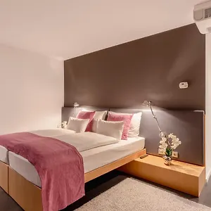 Plaza 4* Graz