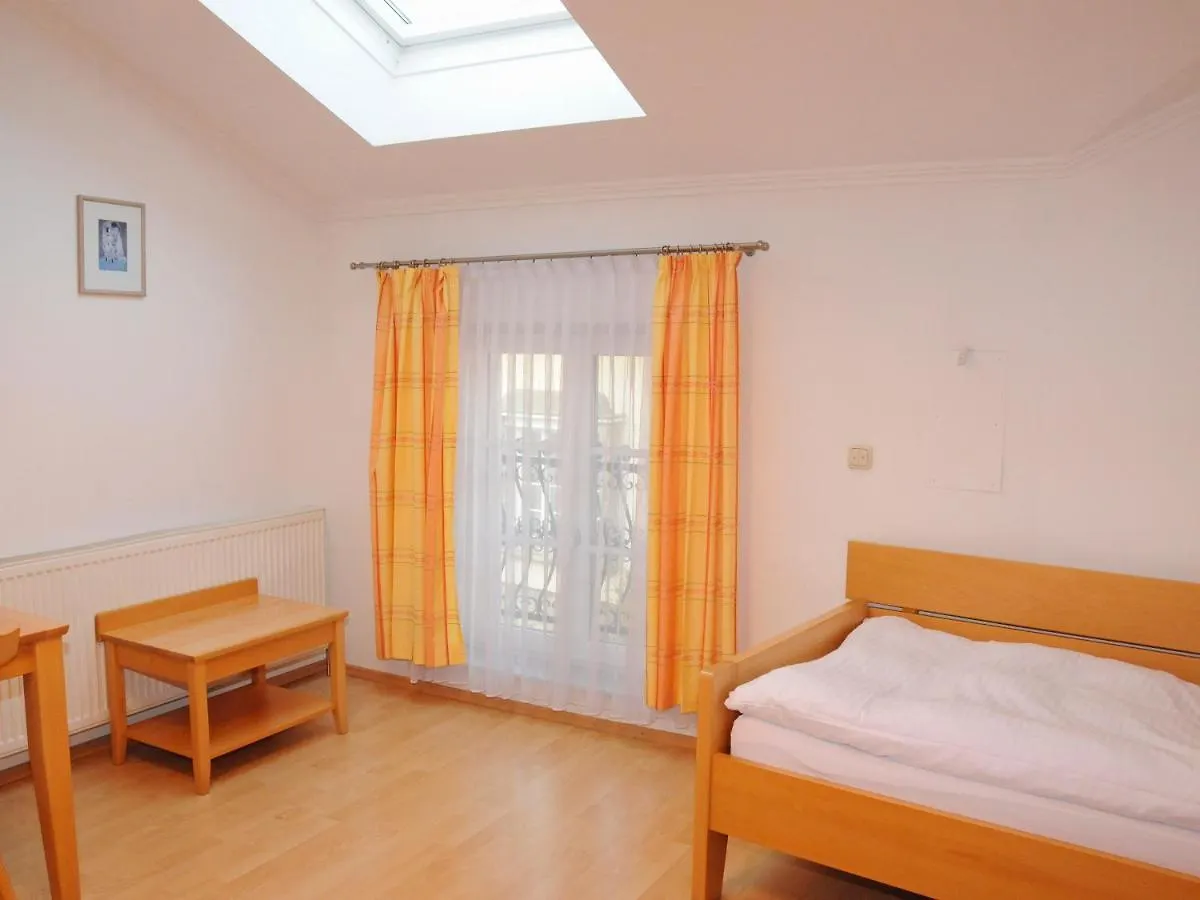 Privatzimmer Familie Schwarz Wien Bed & Breakfast