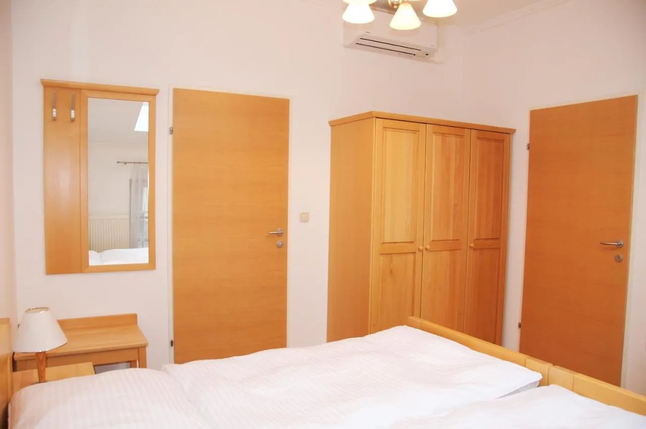 Privatzimmer Familie Schwarz Wien Bed & Breakfast